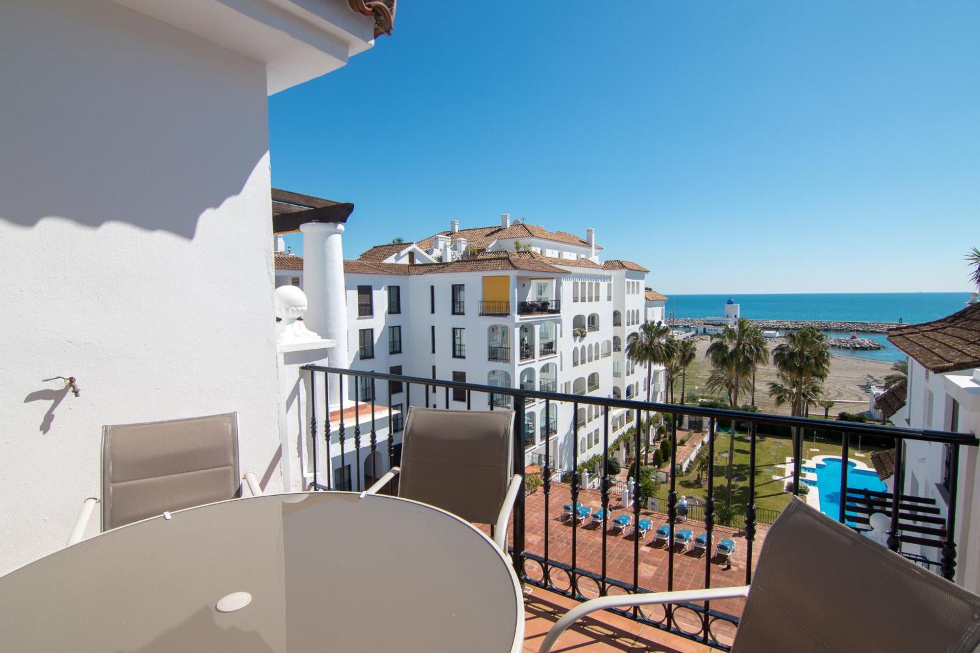 2233-Lovely 2 Bedrooms On The Beach, Pool And Port Manilva Exterior foto